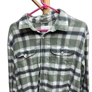 American eagle long sleeve button down flannel